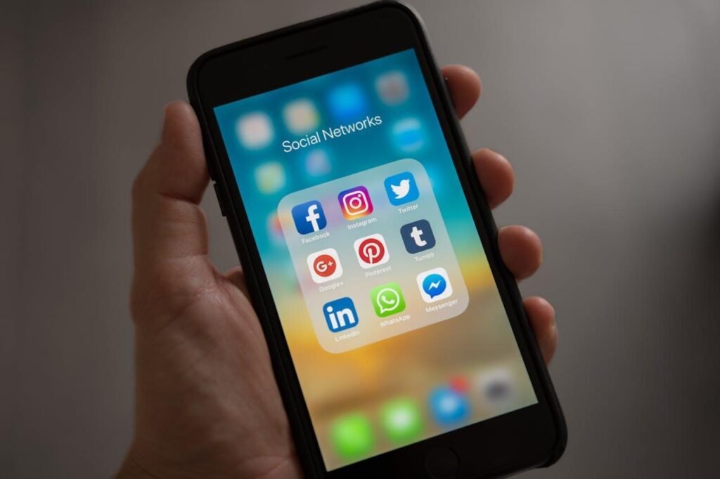 social media profile tips, make social media profile stand out, improve social media presence, social media branding strategies, optimize social media profiles, personal branding social media, social media profile growth, social media visibility techniques, boost social media engagement, social media marketing tips